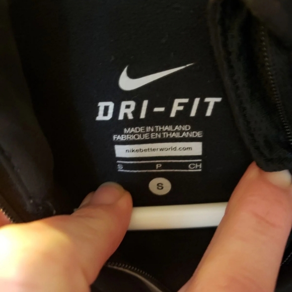 Nike Dri-Fit Hoodie - Picture 2 of 4